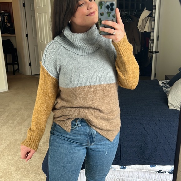 Anthropologie Sweater - Picture 7 of 8